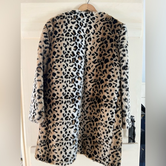 Cheetah print coat - Picture 2 of 2